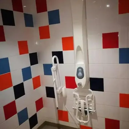 Nuit Insolite Sur L'eau Au Port De * Ouistreham