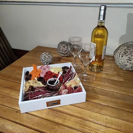 Nuit Insolite Sur L'eau Au Port De Bådhotel